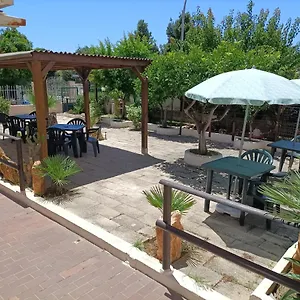 Mony's Island Guest house